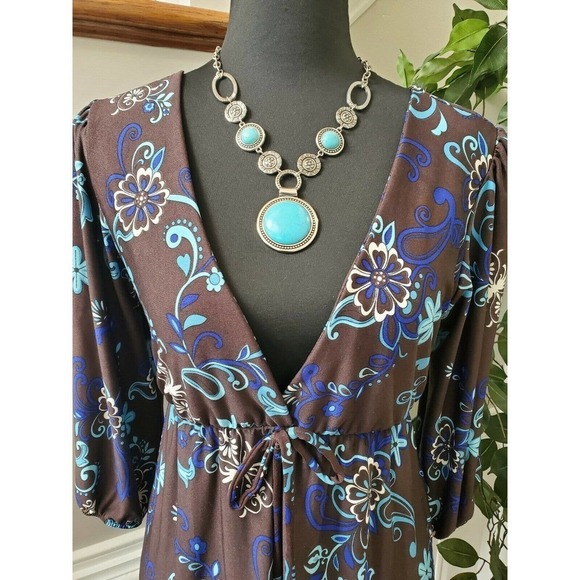 Hypnotized Floral Long Sleeve V-Neck Dress - Picture 2 of 10